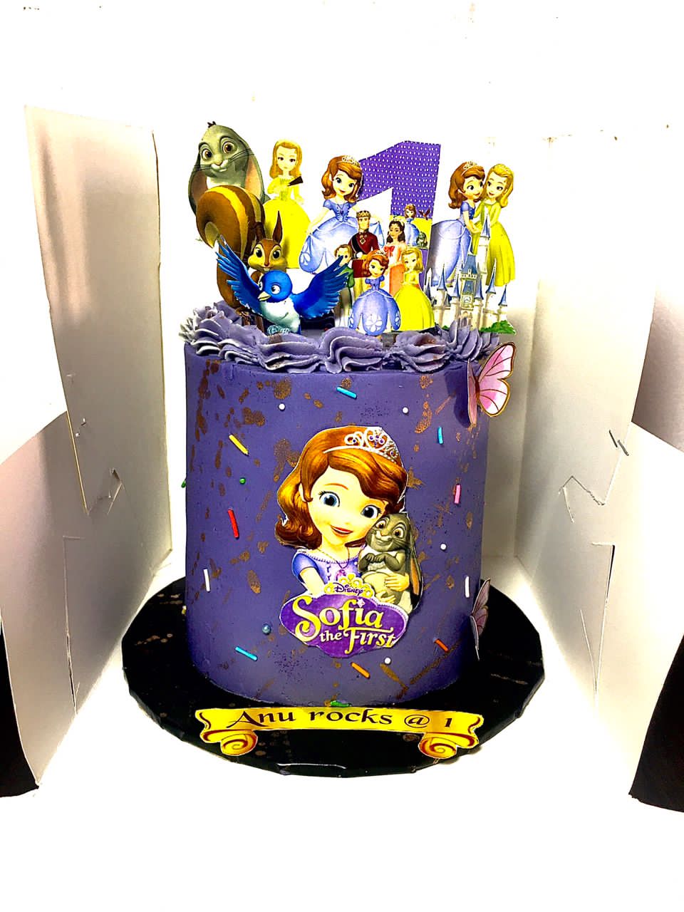 Custom Cake Design - Stunning Event Desserts