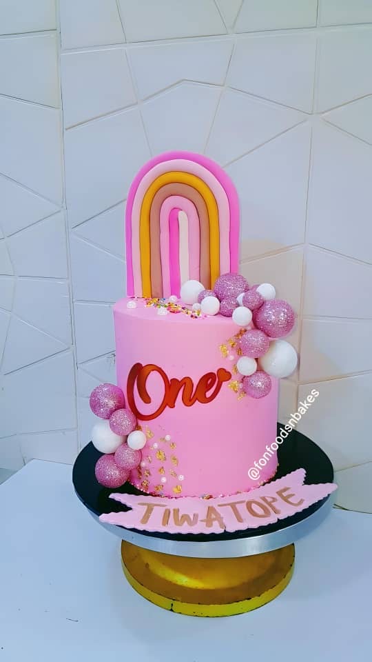 Celebration Cake & Smallchops Package