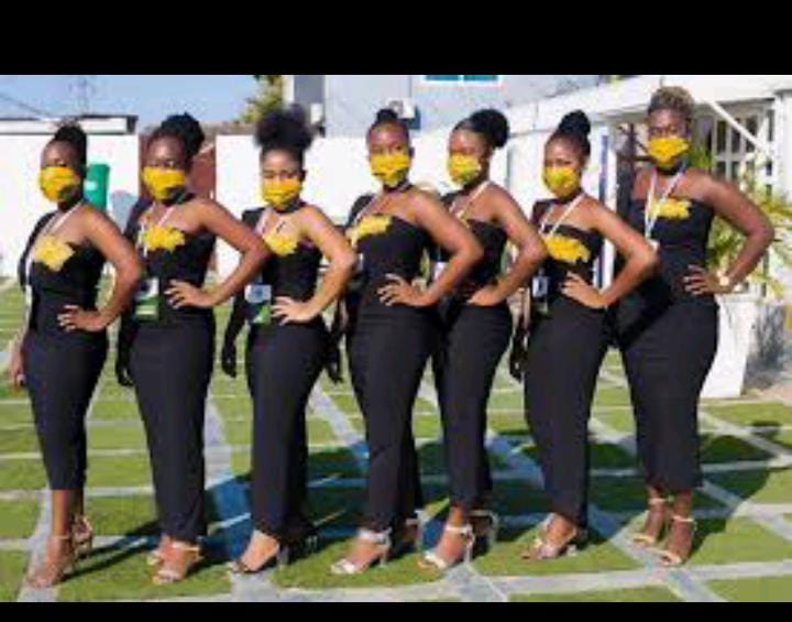 Modelling and Ushering service-20