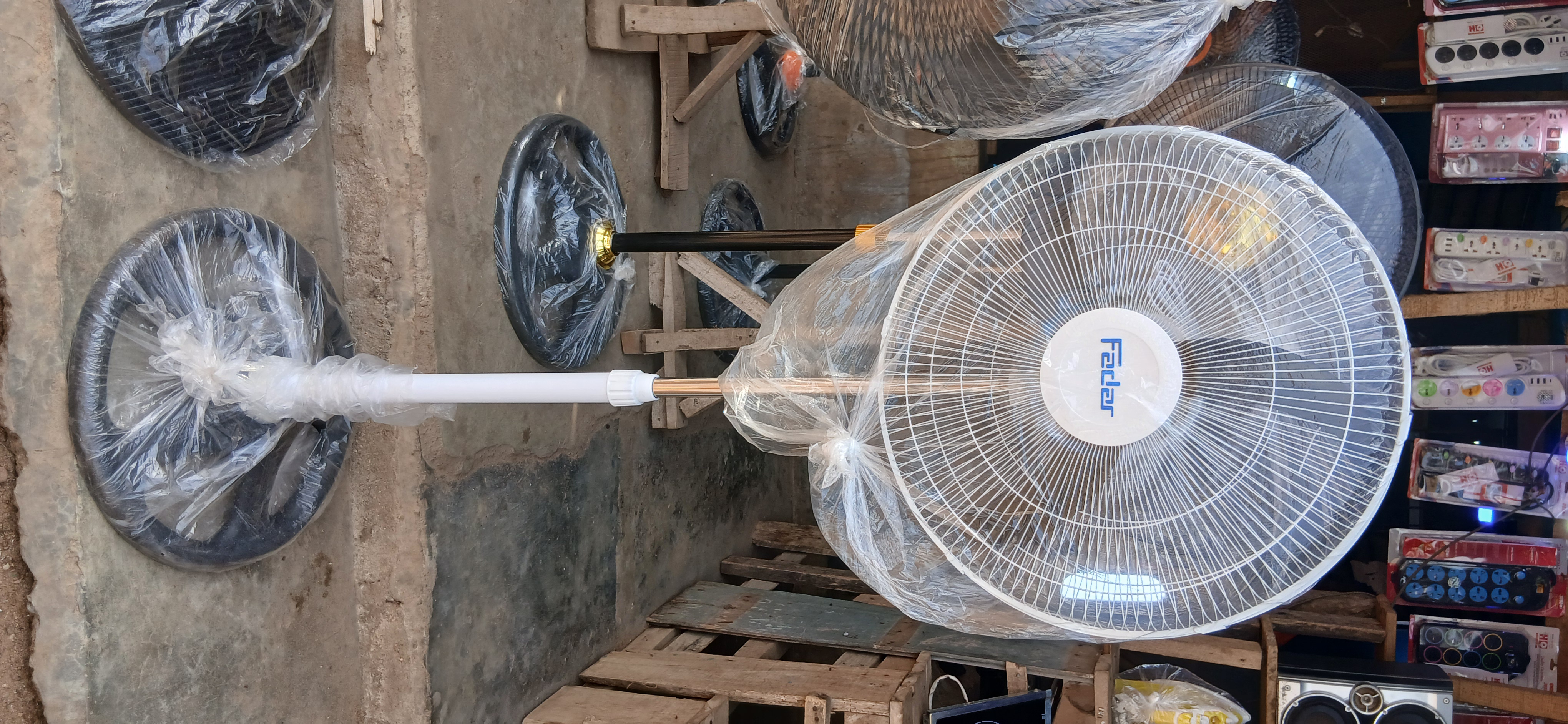 18" Fadar Stand Fan